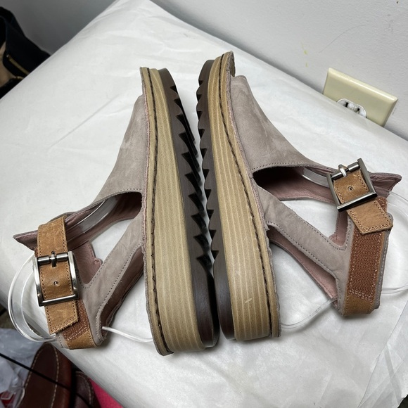 Naot Verbena Cutout Gladiator Sandals in Olive Neutral Size 36 US 5.5 - Picture 5 of 12